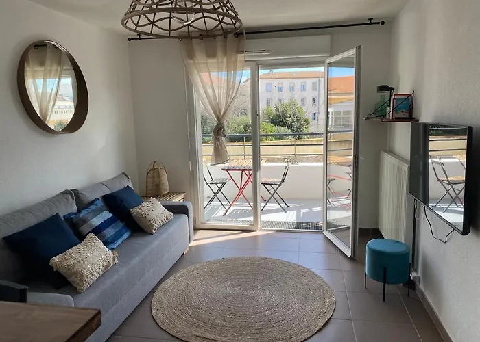 Cosy T3 Gare Terrasse + Parking