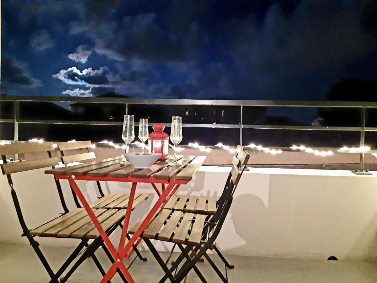 Cosy T3 Gare Terrasse + Parking * Sete